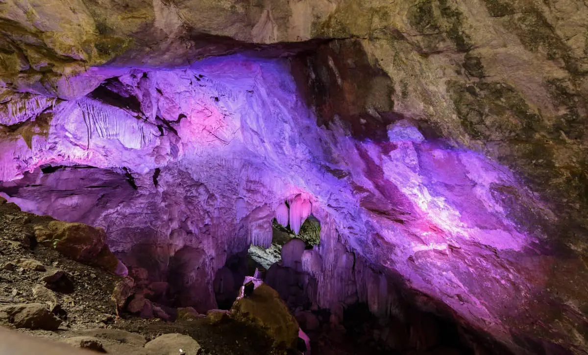 borra-caves