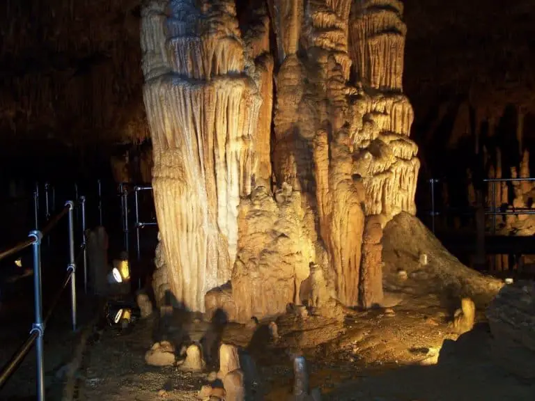 Caving in Missouri – Coordinates and Locations – startcaving.com