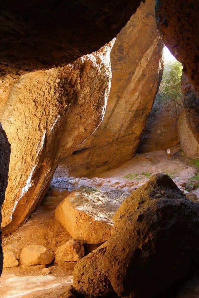 Rock Formations at Bear Gulch Cave